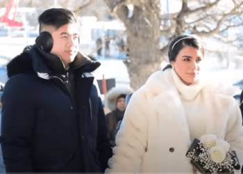 الحب الحقيقي ينتصر على طقس مونتريال: حفل زواج في الهواء الطلق ودرجة الحرارة -31 ( فيديو)