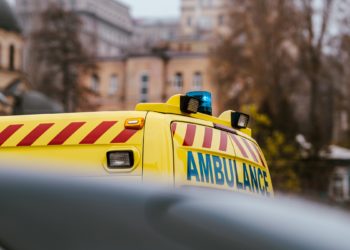 وفاة أحد المهاجرين في مركز احتجاز المهاجرين في لافال