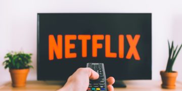 Netflix ترفع أسعار اشتراكاتها الشهرية في كندا و أمريكا