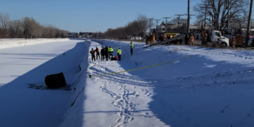 وفاة امرأة بعد انزلاق سيارتها في قناة Lachine المتجمدة في مونتريال