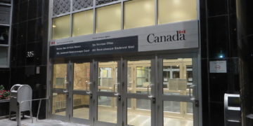 وظائف لدى وكالة الإيرادات CRA في كيبيك برواتب تترواح بين 58 و 65 ألف دولار سنوياً