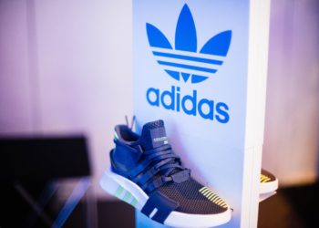 تخفيضات وحسومات لدى Adidas بقيمة 50 بالمئة