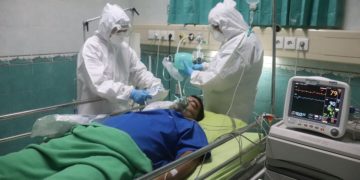 نسبة الإشغال في غرفة طوارئ المستشفى اليهودي تصل إلى 211 بالمئة وسط تدفق مرضى كوفيد
