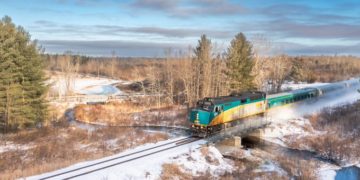 رحلات عبر كندا على متن قطارات VIA Rail والأسعار تبدأ من 50 دولار فقط