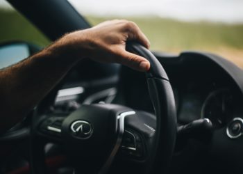 إلغاء شرط الخضوع للفحوصات الطبية والبصرية لسائقي كيبيك من كبار السن