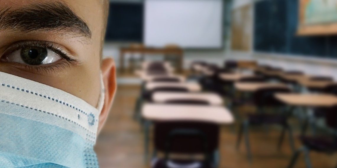 إلغاء مطلب ارتداء الكمامات داخل الصفوف لطلاب المدارس الابتدائية والثانوية في كيبيك