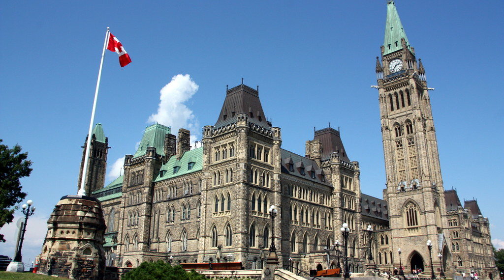 65 نائباً من أعضاء البرلمان الكندي يملكون و يستثمرون في العقارات وسط أزمة الإسكان