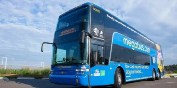 رحلات من مونتريال إلى تورنتو عبر Megabus مقابل 10 دولارات