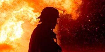 حريق في مطبخ يؤدي إلى إخلاء مبنى سكني مؤلف من 10 طوابق