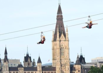 عودة أول Zipline بين مقاطعتين في العالم إلى كيبيك الأسبوع المقبل