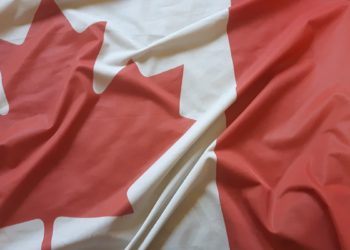 كندا تعلن عن زيادة في رسوم طلبات الهجرة لعام 2022