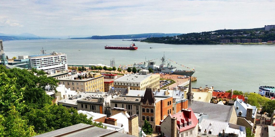 تعطّل سفينة تحمل مواد كيميائية في ممر St. Lawrence البحري