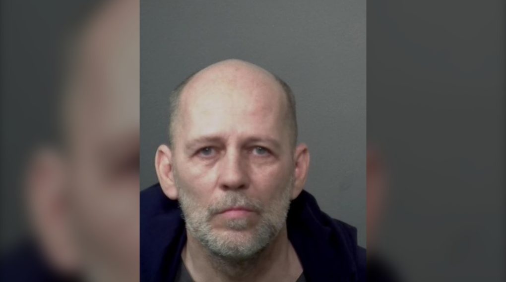 القبض على أحد اللصوص الذين سرقوا محل مجوهرات عائلة الصفدي