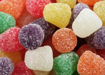 مونتريال : نقل 3 أطفال صغار إلى المستشفى بعد تناولهم حلوى القنّب الموجودة في حافلتهم المدرسية