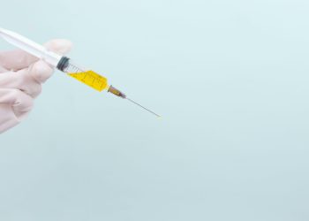 الحكومة الكندية تنظر في إمكانية استخدام اللقاحات بعد تأكيد إصابتين بجدري القرود في كيبيك