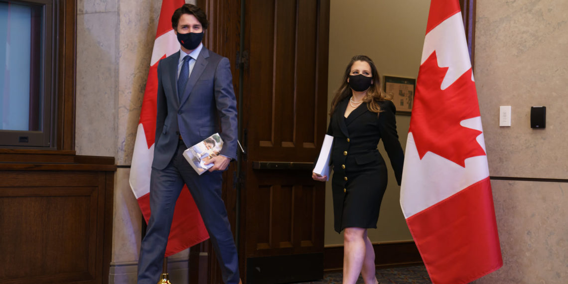 مساعدات مالية للعمال وكبار السن و المستأجرين ..وزيرة المالية تكشف عن خطة لمعالجة التضخم