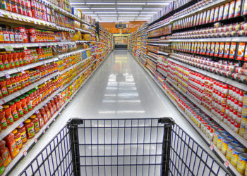 استطلاع رأي: ربع الكنديين تقريباً يأكلون أقل مما ينبغي بسبب ارتفاع الأسعار