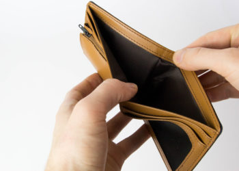 دراسة: الكنديون قلقون من ارتفاع الأسعار أكثر من قلقهم على صحتهم أو علاقاتهم