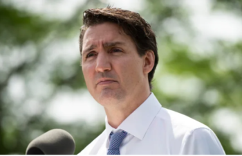 ترودو يعد بإيجاد حلول: تأخير جوازات السفر غير مقبول