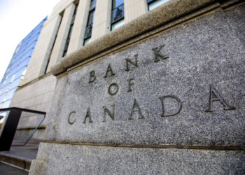 كيف سيؤثر رفع سعر الفائدة مجدداً على الرهون العقارية والقروض والإنفاق