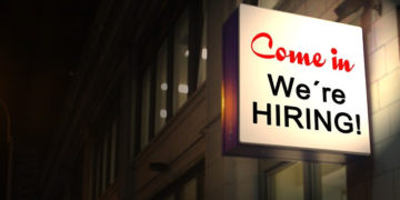 وظائف شاغرة في 7 شركات كندية كبيرة مع العديد من المزايا