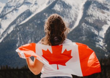 مدن وبلدات تدفع أموالاً وهدايا للسائحين مقابل زيارتها هذا الصيف