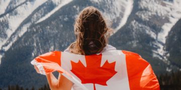 مدن وبلدات تدفع أموالاً وهدايا للسائحين مقابل زيارتها هذا الصيف