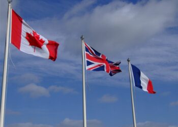 The Globe and Mail: ثنائية اللغة انتهت بشكل رسمي في كندا