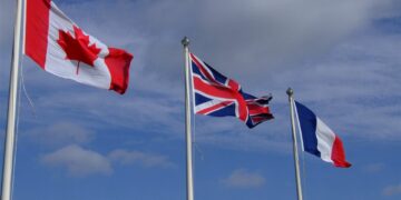 The Globe and Mail: ثنائية اللغة انتهت بشكل رسمي في كندا