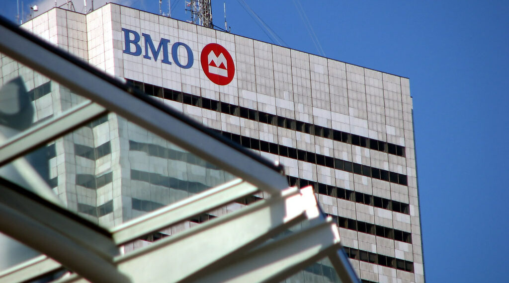 بنك BMO: سوق العقارات الكندية دخلت منطقة الخطر