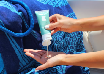 Edgewell تسحب صنفاً من منتجات الوقاية من الشمس بسبب مخاطر الإصابة بالسرطان