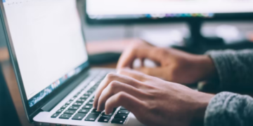 أكثر من 9000 وظيفة تقنية متاحة في كيبيك و بعضها يدفع ما يصل إلى 174 ألف دولار