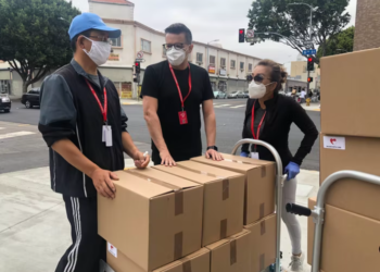 وظائف في Canada Post بعضها يدفع أكثر من 22 دولار للساعة