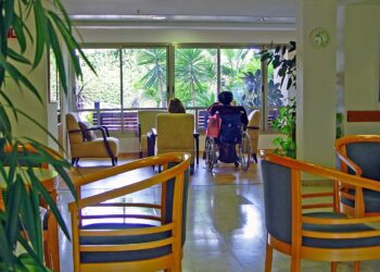 بالرغم من استمرار الوباء .. كيبيك تسمح لما يصل إلى 4 مقيمين في الغرفة في دور الرعاية