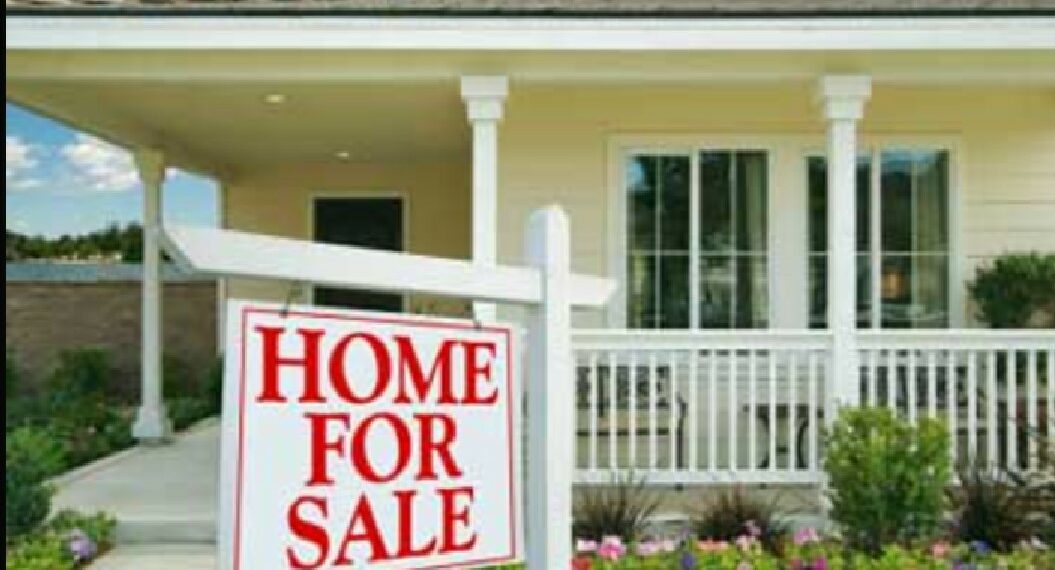 استطلاع رأي: قد يبيع بعض الناطقين بالإنكليزية منازلهم بسبب مشروع القانون 96