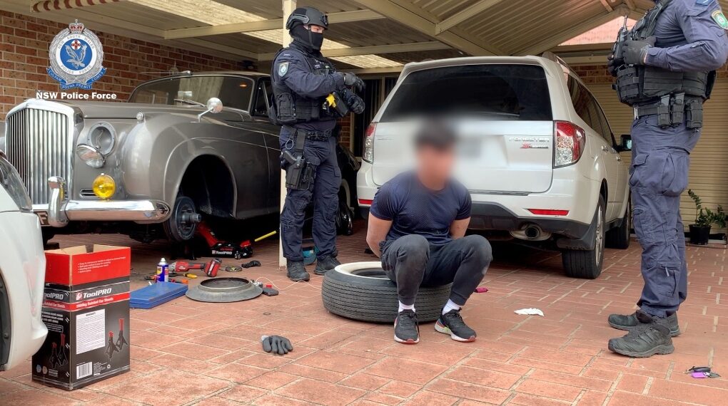 الشرطة الأسترالية تعثر على مخدرات بقيمة 140 مليون دولار داخل سيارة تم شحنها من كندا