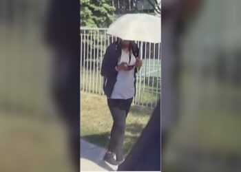 خطف فتاة في ” سكاربورو ” والشرطة تطلب من السكان المساعدة