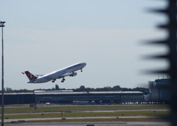 الجمارك الأمريكية تعمل على تسهيل الإجراءات للواصلين من هذين المطارين الكنديين