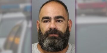 شرطة Longueuil تعتقل رجلاً بتهمة الاحتيال على أشخاص مسنين