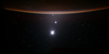 الليلة… سيكون كوكب المشتري أكثر وضوحاً وقُرباً من الأرض ويمكن رؤيته في جميع أنحاء كندا