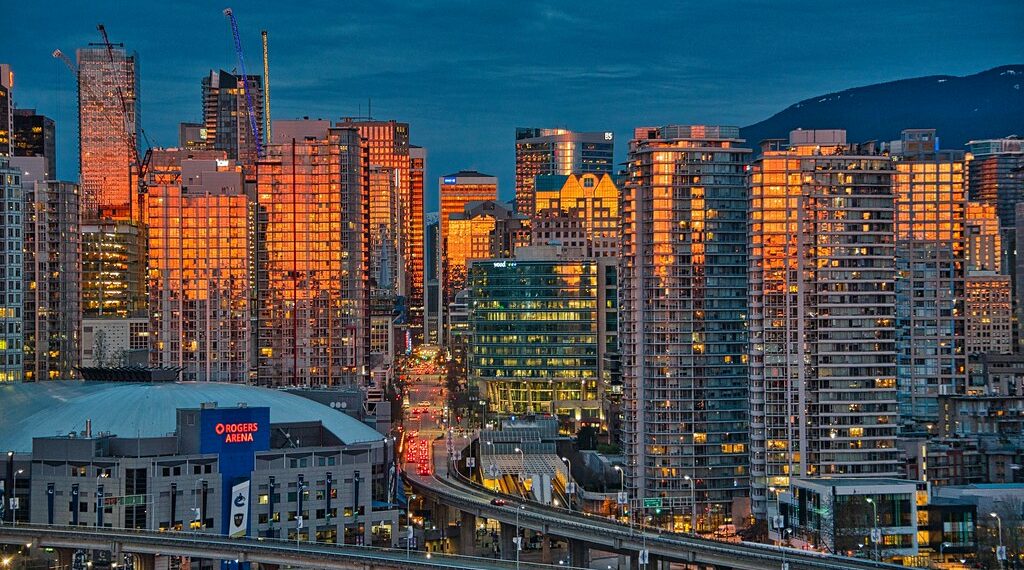 قائمة بالمدن الكندية التي لديها أفضل أسعار العقارات