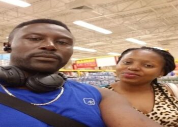 رجل يقتل زوجته السابقة أمام أطفاله في لاسال