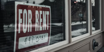 المستأجرون في أوتاوا يواجهون زيادة مضاعفة في معدلات الإيجار خلال آب/أغسطس الفائت