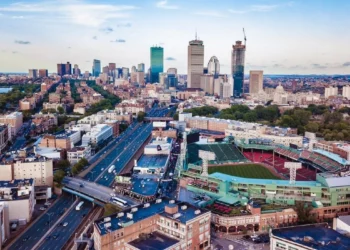 مشروع جديد يتضمن إنشاء قطار من مونتريال إلى بوسطن الأمريكية