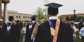 برامج البكالوريوس الأغلى من ناحية الرسوم الدراسية في كندا