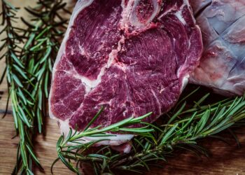 سحب 64 منتج من منتجات اللحوم بسبب مخاوف الليستريا