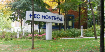 جامعة HEC Montreal تقدم دورات دراسية مجانية عبر الإنترنت