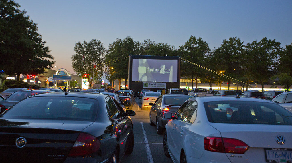 يمكنك الآن مشاهدة أفلام الهالوين المجانية في الهواء الطلق بالقرب من مونتريال