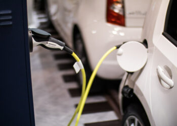 أمريكا تقدم 2.8 مليار دولار على شكل منح لتعزير صناعة بطاريات السيارات الكهربائية