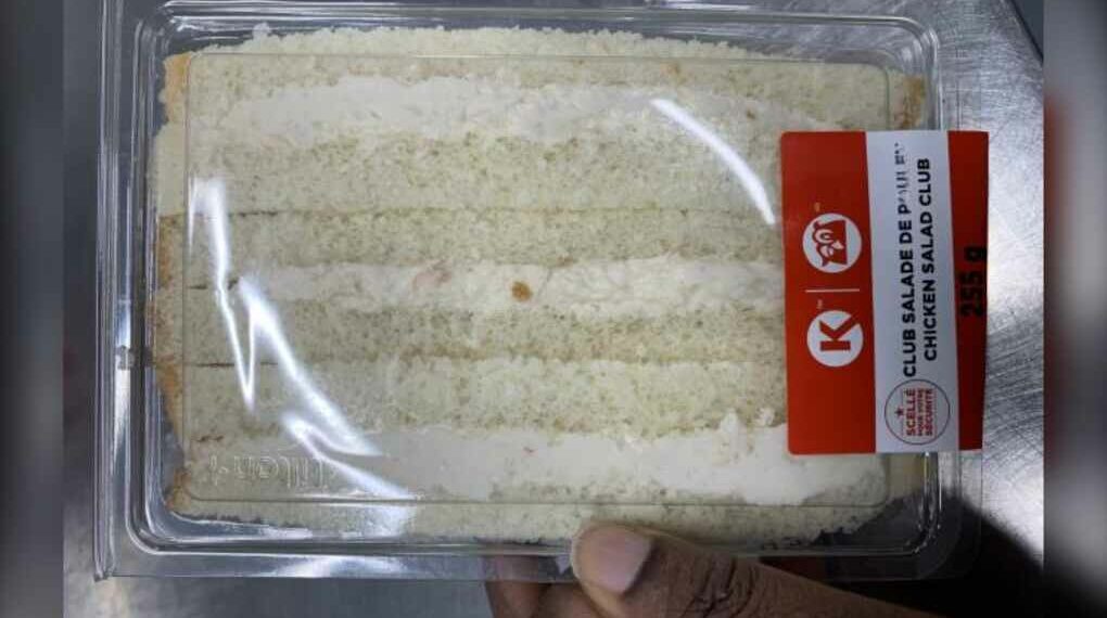 سحب بعض شطائر “Circle K” و “Couche Tard” بسبب مخاوف من الليستيريا